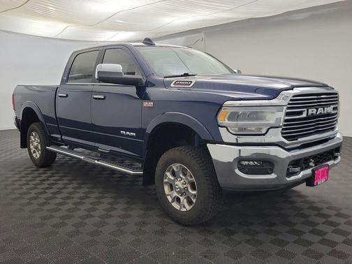 2022 RAM 2500 Laramie Crew Cab 4x4 6'4' Box