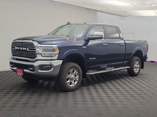 2022 RAM 2500 Laramie Crew Cab 4x4 6'4' Box