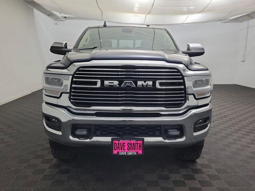 2022 RAM 2500 Laramie Crew Cab 4x4 6'4' Box