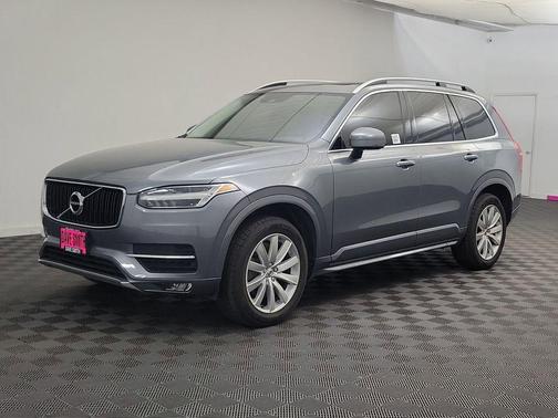 2019 Volvo XC90 T6 Momentum