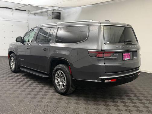 Baltic Gray Metallic Clearcoat 2024 Jeep Wagoneer L Series I 4x4