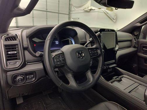 2024 RAM 3500 Limited Crew Cab 4x4 8' Box