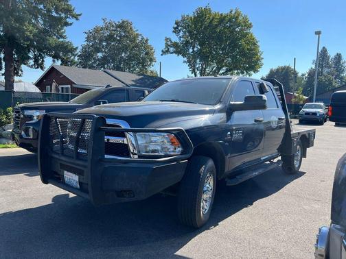 2018 RAM 3500 Tradesman Crew Cab 4x4 6'4' Box