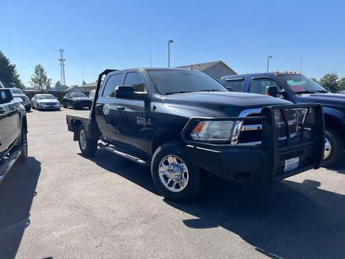 2018 RAM 3500 Tradesman Crew Cab 4x4 6'4' Box