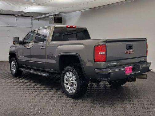 2017 GMC Sierra 2500 Denali