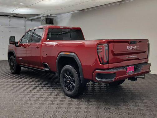 2025 GMC Sierra 2500 AT4