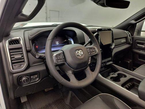 2025 RAM 2500 Laramie Crew Cab 4x4 6'4' Box