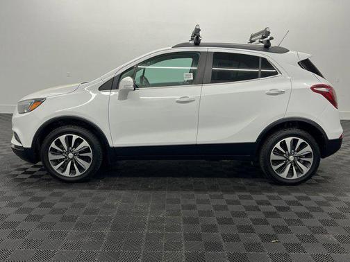 Summit White 2018 Buick Encore Preferred II