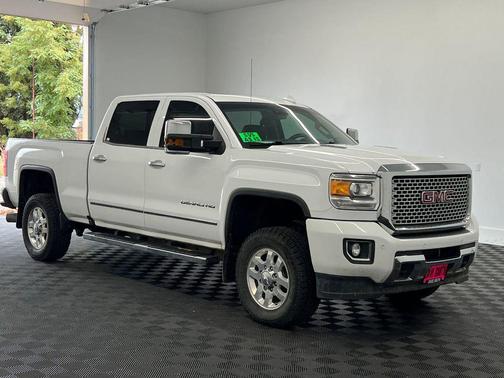 2016 GMC Sierra 3500 Denali