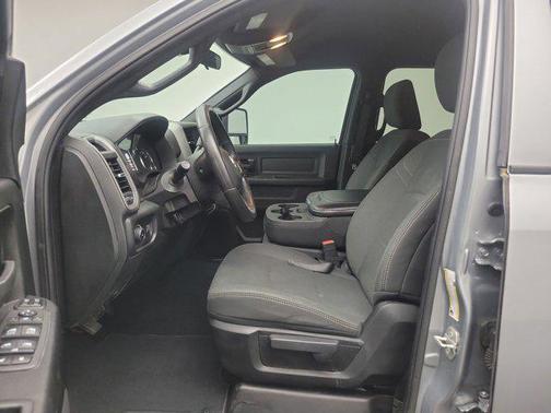 2024 RAM 3500 Tradesman Crew Cab 4x4 6'4' Box