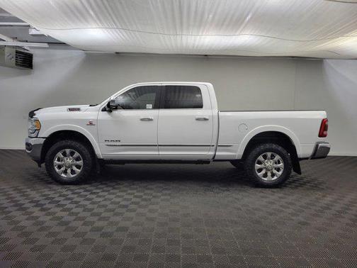 2019 RAM 3500 Limited Crew Cab 4x4 6'4' Box
