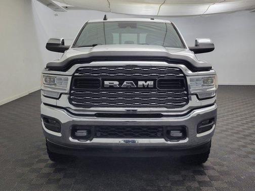 2019 RAM 3500 Limited Crew Cab 4x4 6'4' Box