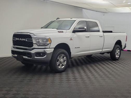 2022 RAM 3500 Big Horn Crew Cab 4x4 8' Box