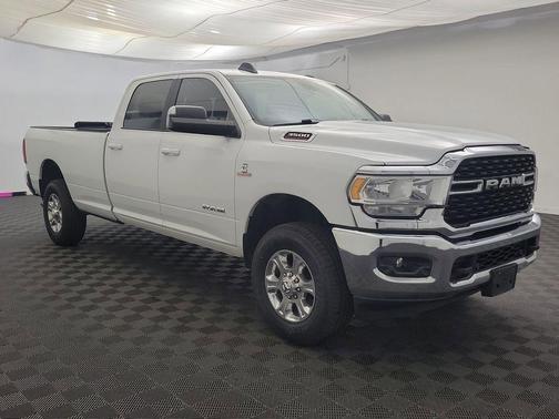 2022 RAM 3500 Big Horn Crew Cab 4x4 8' Box