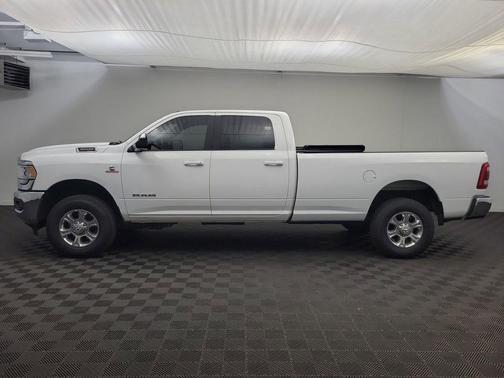 2022 RAM 3500 Big Horn Crew Cab 4x4 8' Box