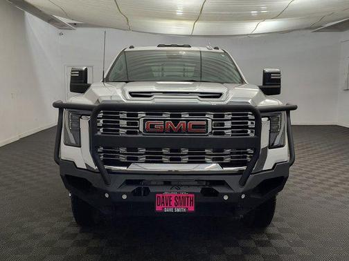 White Frost Tricoat 2024 GMC Sierra 3500 Denali