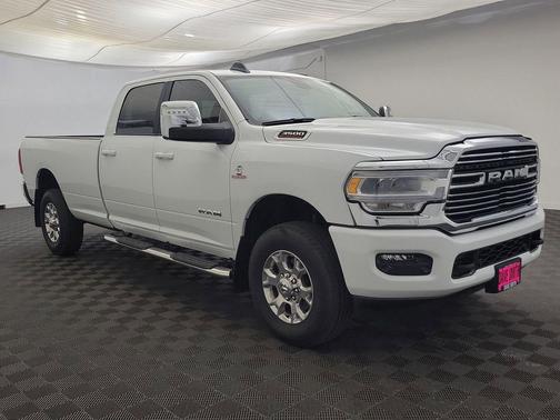 2024 RAM 3500 Laramie Crew Cab 4x4 8' Box
