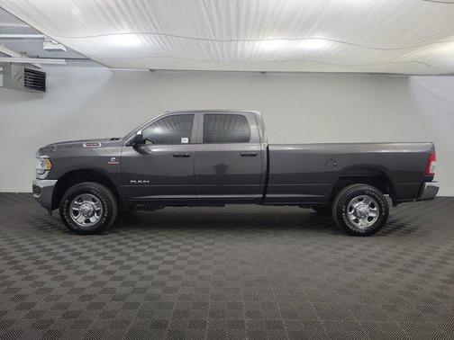 2022 RAM 2500 Tradesman Crew Cab 4x4 8' Box
