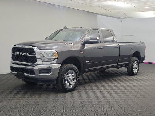 2022 RAM 2500 Tradesman Crew Cab 4x4 8' Box