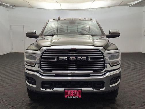 2020 RAM 3500 Laramie Crew Cab 4x4 8' Box