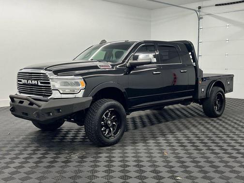 2020 RAM 2500 Laramie Mega Cab 4X4 6'4' Box
