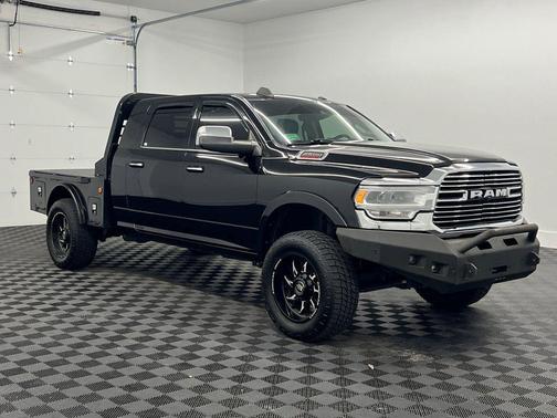 2020 RAM 2500 Laramie Mega Cab 4X4 6'4' Box