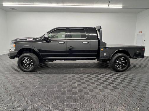 2020 RAM 2500 Laramie Mega Cab 4X4 6'4' Box