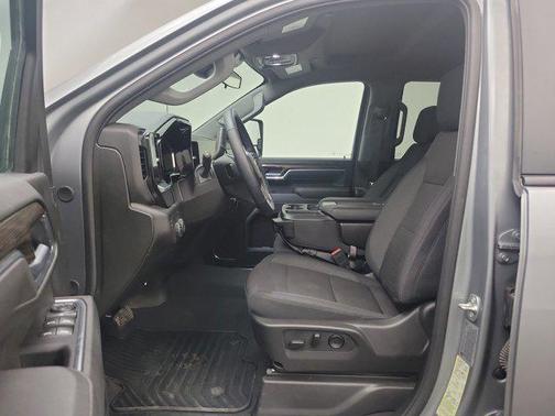 2025 Chevrolet Silverado 3500 LT