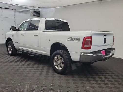 2020 RAM 2500 Big Horn Crew Cab 4X4 6'4' Box