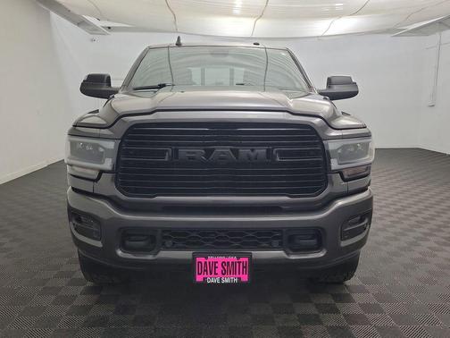 2020 RAM 2500 Laramie Crew Cab 4X4 6'4' Box