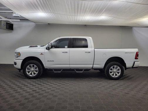 2023 RAM 2500 Laramie Crew Cab 4x4 6'4' Box