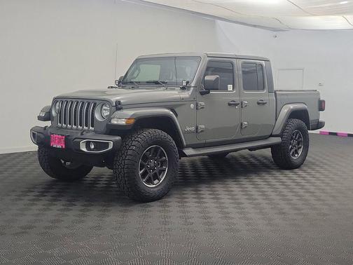 2022 Jeep Gladiator Overland