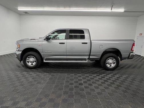 2022 RAM 2500 Big Horn Crew Cab 4x4 6'4' Box