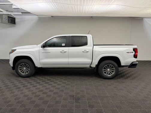 Summit White 2023 Chevrolet Colorado LT