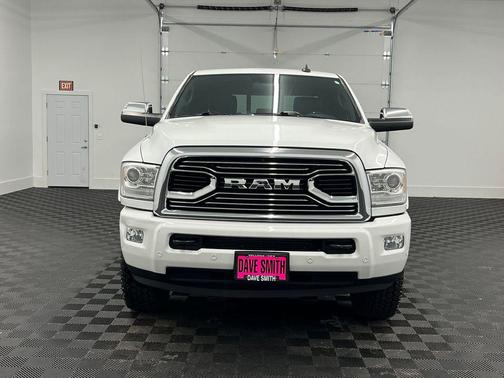 2018 RAM 2500 Limited Crew Cab 4x4 6'4' Box