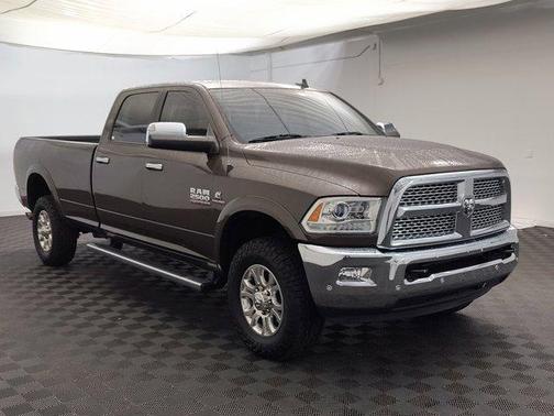 2018 RAM 2500 Laramie Crew Cab 4x4 8' Box