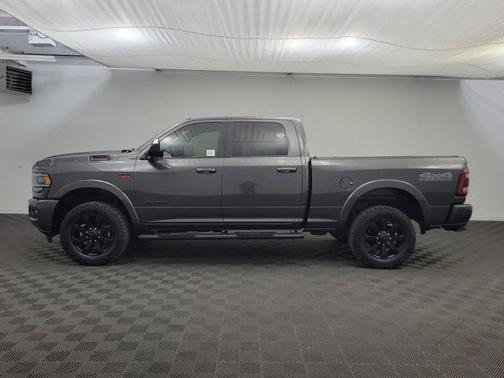 2020 RAM 2500 Laramie Crew Cab 4X4 6'4' Box