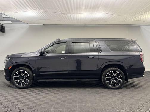 2022 Chevrolet Suburban RST