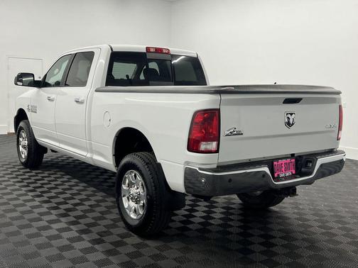 2017 RAM 2500 Big Horn Crew Cab 4x4 6'4' Box