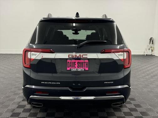 2022 GMC Acadia Denali