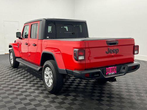 2023 Jeep Gladiator Sport S