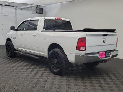 2019 RAM 1500 SLT