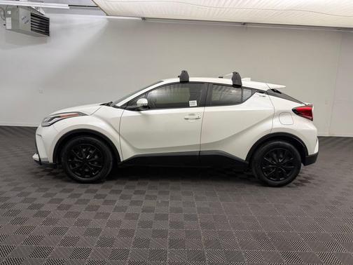 Blizzard Pearl 2021 Toyota C-HR LE