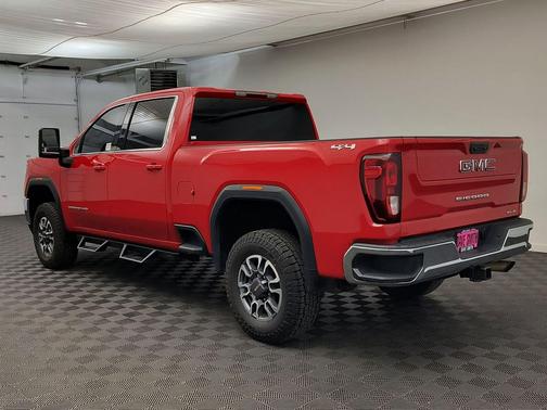 Cardinal Red 2022 GMC Sierra 2500 SLE