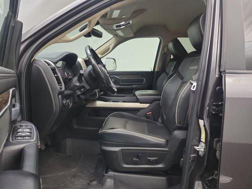 2021 RAM 2500 Laramie Crew Cab 4x4 6'4' Box