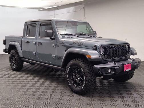 2025 Jeep Gladiator Sport
