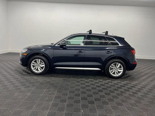 2020 Audi Q5 45 Titanium Premium