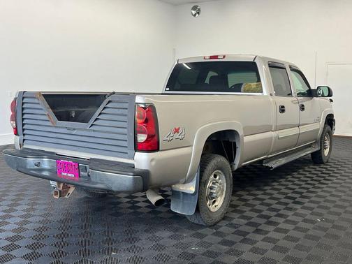 2004 Chevrolet Silverado 2500 LT H/D Crew Cab