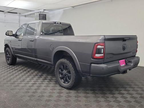 2022 RAM 3500 Limited Crew Cab 4x4 8' Box