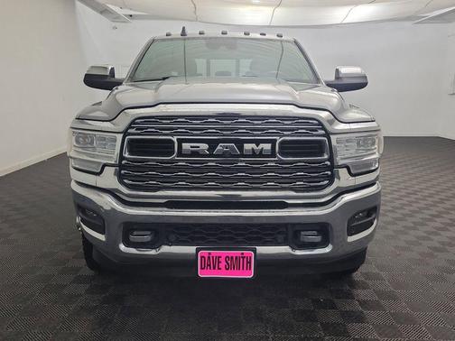 2020 RAM 3500 Limited Crew Cab 4x4 8' Box